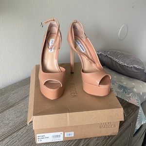 Steve Madden Affair Blush Pat, Size 7 1/2